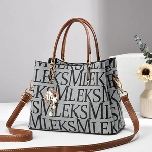 Schicke Damen PU Leder Tote Bag Buchstaben Druck Schultertasche Muschel Künstliche Perle Anhänger Umhängetasche Büro