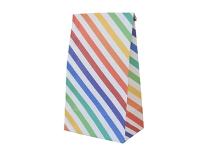 Detailopname van regenboog gestreepte kraftpapier zak met vetbestendig materiaal voor eten