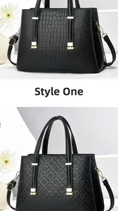 Détails de texture crocodile noire et motifs gaufrés sur des sacs à main en cuir