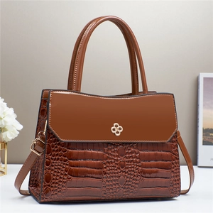 Sac à main élégant marron à motif crocodile avec boucle fleur dorée et bandoulière