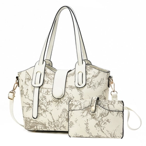 Σετ τσάντα tote με εκτύπωση Toile de Jouy με ασορτί πορτοφόλι και αποσπώμενο λουράκι