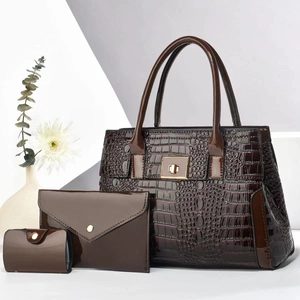 Dunkelbraunes 3er-Set Handtaschen mit Krokoprägung, goldenem Drehverschluss und flacher Clutch