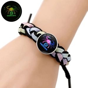 Bracciale intrecciato segno Cancro luminoso con ciondolo in vetro lucido per uomo e donna