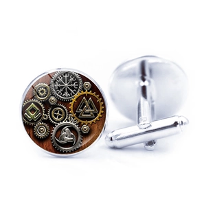 Détails des boutons de manchette Viking argentés avec motif engrenages steampunk