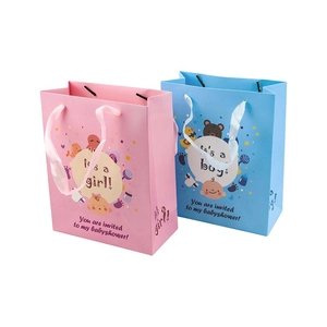 Sacchetti regalo rosa e blu per baby shower con disegni animati e manici in nastro