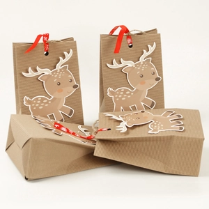 Ribbed Kraft Paper Christmas Gift Bags With Reindeer Pattern Snowflake Ribbon And Twine Handles Holiday Party Packaging