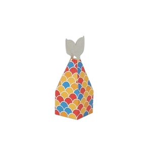 Mermaid scale paper candy box with fishtail topper for wedding and party favors