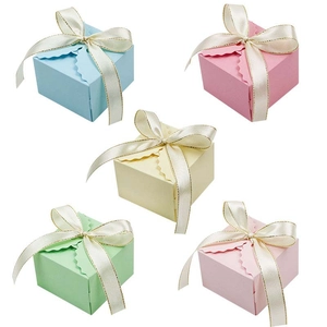 European Square Paper Candy Box With Satin Bow Ribbon Scalloped Edge Favor Box For Wedding Party Gift Packaging Souvenir