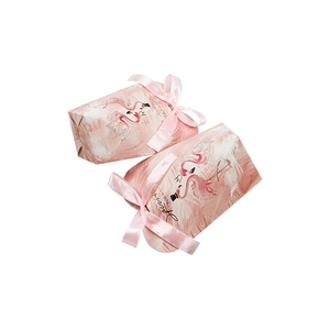 Rosa Flamingo Kissen-Geschenkboxen mit Seidenschleifen für Hochzeitsfeiern und Geschenke
