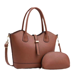 Ensemble sac cabas et porte-monnaie marron en similicuir avec bandoulière réglable