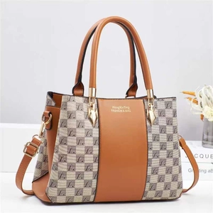 Contrast color patchwork tote bag for women with large capacity and shoulder strap