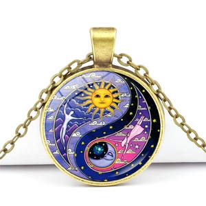Collier rétro yin yang céleste avec pendentif soleil et lune en finition bronze
