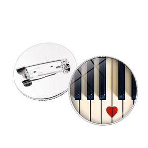 Broche en Alliage Cabochon de Verre Rond Motif Touches de Piano et Notes de Musique pour Décoration de Vêtements Sac Bijoux
