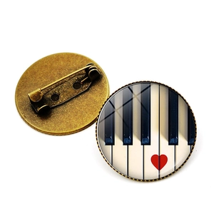 Spilla Rotonda Vintage Tastiera Di Pianoforte Note Musicali Lega Vetro Motivo Cuore Distintivo Artistico