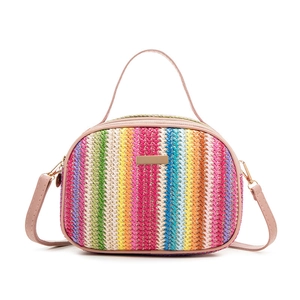 Borsa a mano in paglia arcobaleno con tracolla in pelle rosa e dettagli dorati