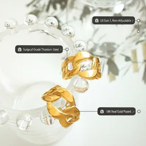 Flat chain link ring made of 18K gold plated titanium steel with US size 7 closed band design