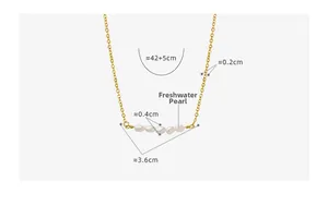 Détail du collier de perles d'eau douce avec chaîne dorée 42cm et extension 5cm