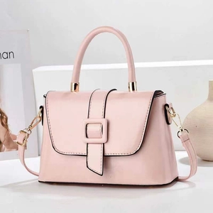 Grand sac à main rose vintage pour femme avec poignée dorée et bandoulière chic