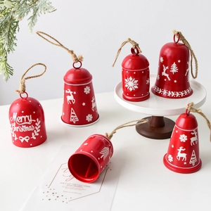 Christmas Hanging Bells Red Metal Iron Reindeer Snowflakes Printed Ornaments For Christmas Tree Holiday Party Home Decor