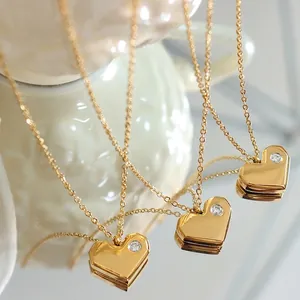 Collier avec pendentif cœur plaqué or 18K, zircon brillant et chaîne ajustable de 45cm