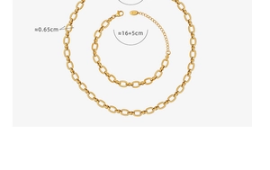 Vue détaillée de l'ensemble collier et bracelet à maillons épais plaqué or 18 carats