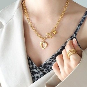 Heart Pendant Necklace Titanium Steel 18K Gold Plated Chunky Chain Toggle Clasp French Style Hip Hop Jewelry For Women