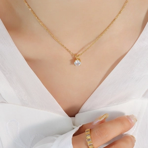 Minimalist Stainless Steel Zircon Pendant Necklace 18K Gold Plated Round Crystal Clavicle Chain Jewelry For Women