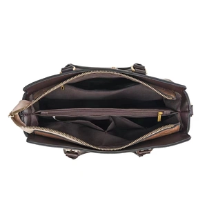 Vue intérieure du sac à bandoulière marron grande capacité avec plusieurs compartiments