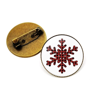 Christmas Round Brooch Pin Alloy Glass Dome Red Plaid Reindeer Snowman Holiday Badge Jewelry For Men Women