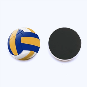 Vue détaillée de magnets de volley-ball en verre de 25mm avec dos magnétique puissant