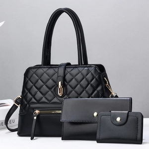 Ensemble de sacs à main trois pièces pour femmes en noir avec motifs matelassés élégants