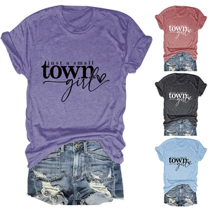 T-shirt décontracté pour femme avec imprimé town girl en quatre couleurs variées