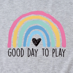 T-shirt grigia da donna con stampa arcobaleno e scritta 'GOOD DAY TO PLAY'