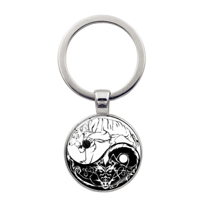 Porte-clés en métal avec pendentif rond en verre et motif Dragon Tigre Tai Chi Yin Yang en noir et blanc