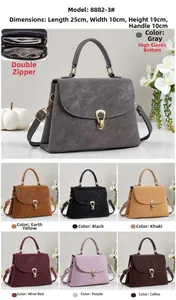 Vue détaillée de sept sacs à bandoulière vintage avec dimensions et structure interne zippée