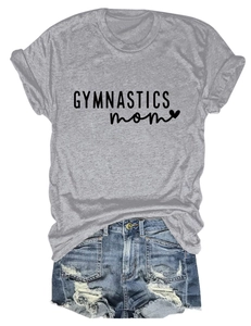 Ensemble t-shirt gris Gymnastics Mom et short en jean bleu clair délavé à plat