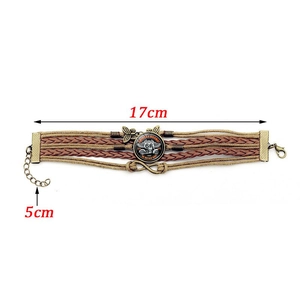 Mehrlagiges Lederarmband mit Route 66 Emblem und Vintage Schmetterlingsanhängern