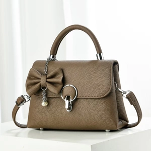 Sac À Main Bandoulière En Cuir PU Grainé Pour Femmes Avec Nœud Et Pendentif En Künstliche Perle Synthétique Sac À Rabat Élégant