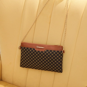 Borsa a tracolla vintage da donna con stampa geometrica e catena dorata elegante