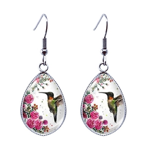 Boucles d'oreilles goutte en verre avec colibri vert et fleurs roses et crochets argent