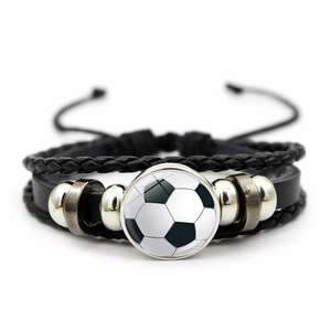 Bracciale da calcio multistrato in pelle intrecciata con chiusura a cursore e ciondolo a sfera