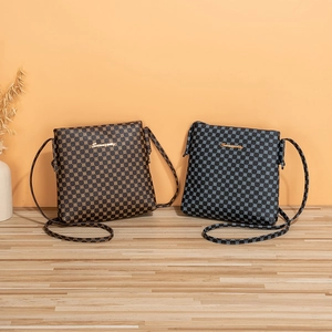 Sacs à bandoulière matelassés pour femmes avec motifs géométriques vintage et logo doré chic