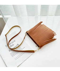 Borsa a tracolla marrone in similpelle con lunghe frange e dettagli metallici dorati