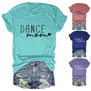 Dettagli delle t-shirt Dance Mom con stampa a cuore in quattro colori casual diversi