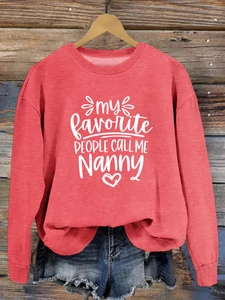 Détail d'un sweat à col rond corail avec imprimé blanc My Favorite People