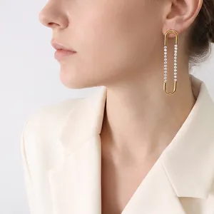Boucles D'oreilles Créoles En Forme De U En Acier Titane Avec Incrustation De Zircon Plaqué Or 18K Style Géométrique Minimaliste Pour Femmes