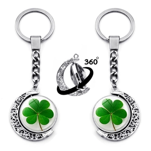 Rotating Four Leaf Clover Moon Keychain Lucky Shamrock Zinc Alloy Glass Pendant Keyring For St Patrick's Day Gift Women Accessories