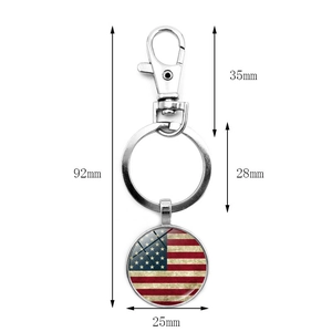 Porte-clés vintage drapeau USA avec fermoir homard en métal et longueur totale de 92mm