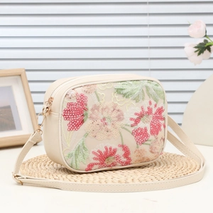 Borsa a tracolla con ricamo floreale di paillettes beige con fiori rosa e gialli in PU