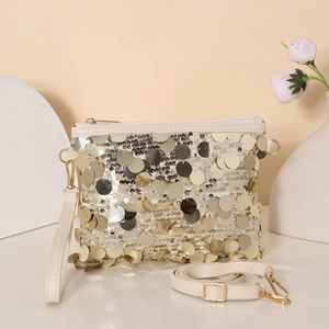 Elegante borsa a tracolla con paillettes dorate e finiture in pelle bianco crema